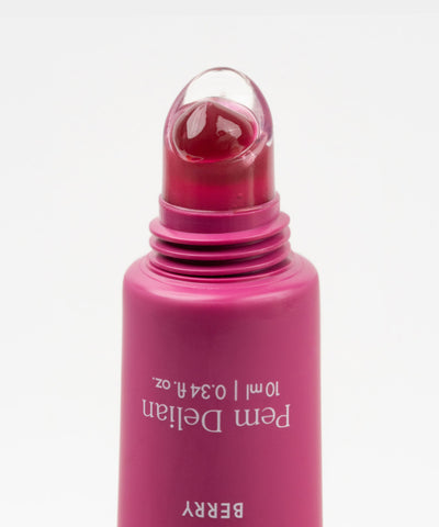 Iconic Lips berry