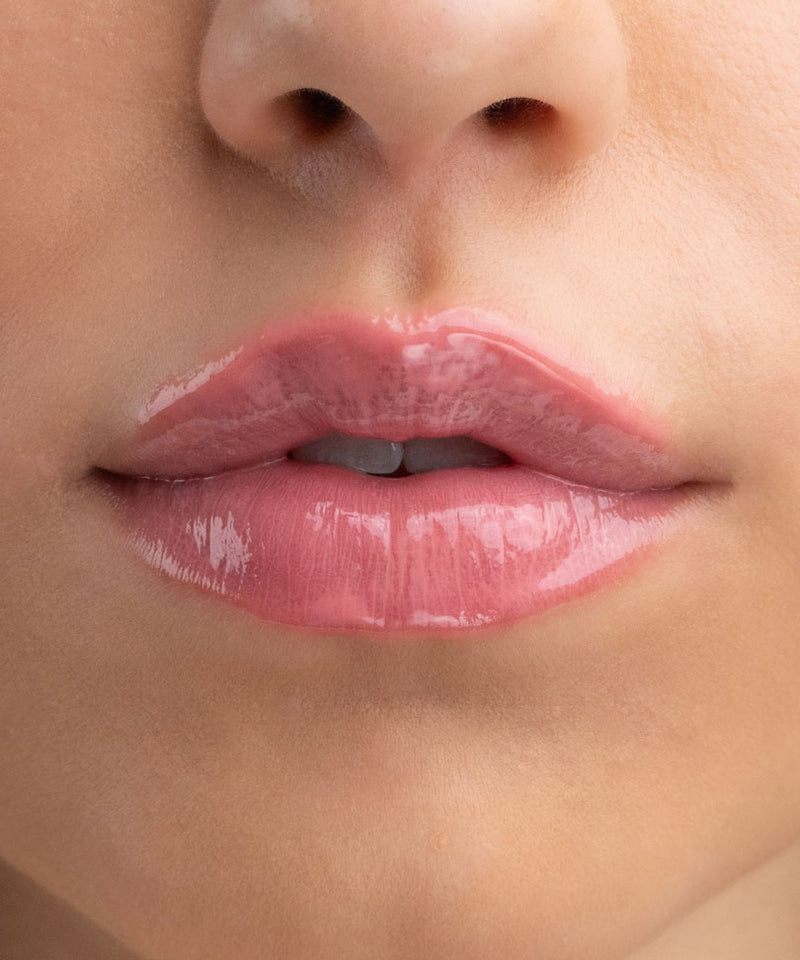 Iconic Lips blush pink
