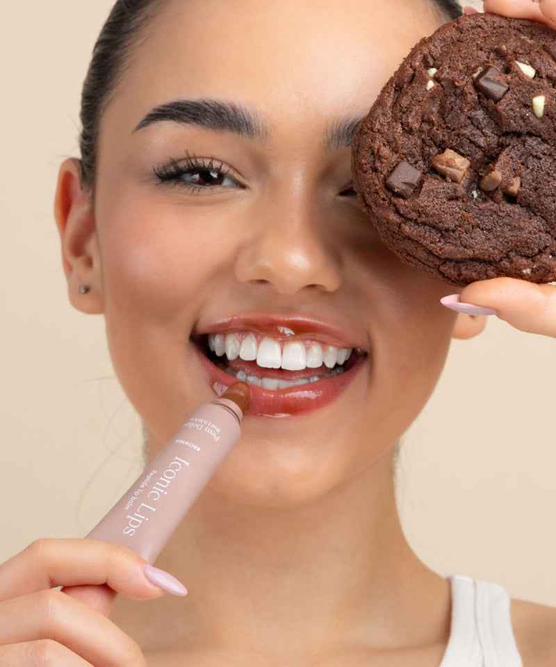 Iconic Lips brownie